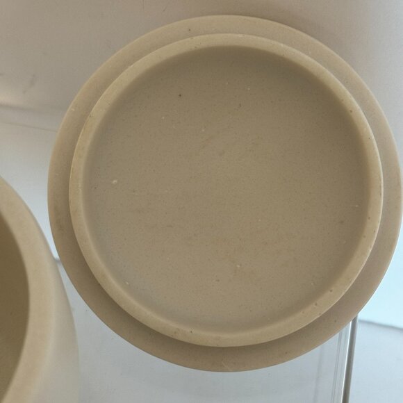 The Collection Stoneware Engraved "Things" Container with Lid Beige Cotton jewel - Picture 8 of 12
